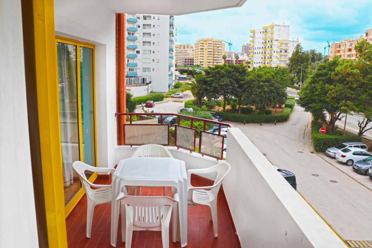 פורטימאו Comfy Apartment At Clube Praia Da Rocha מראה חיצוני תמונה